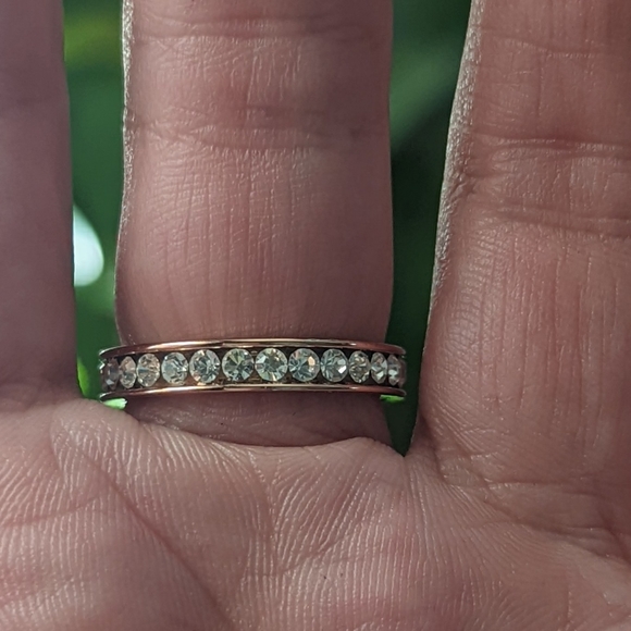 Sparkle Allure Crystal 24K Rose Gold size 7 ring - Picture 4 of 4